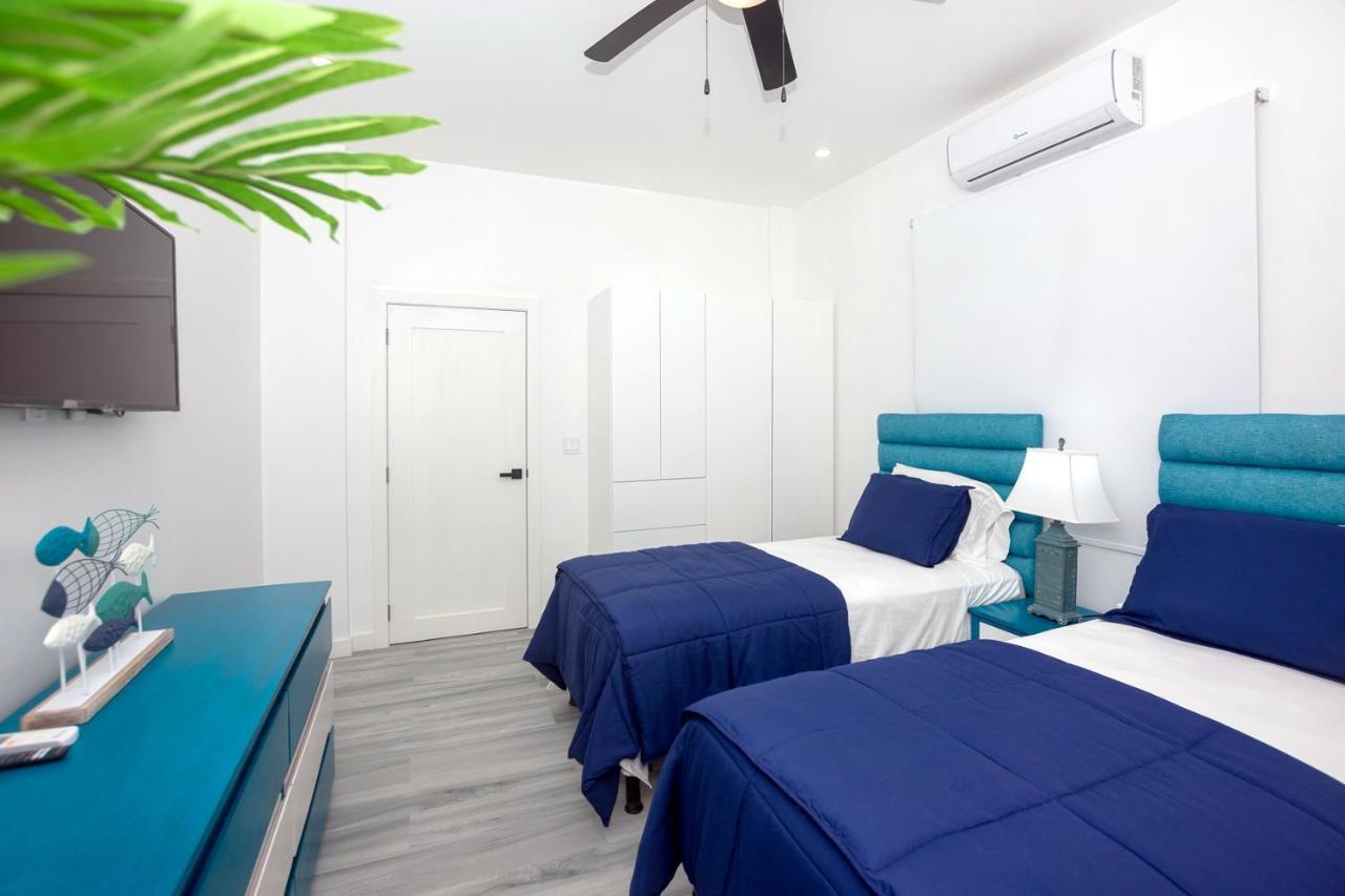 Acqua Di Mare Resort West Bay Exterior photo