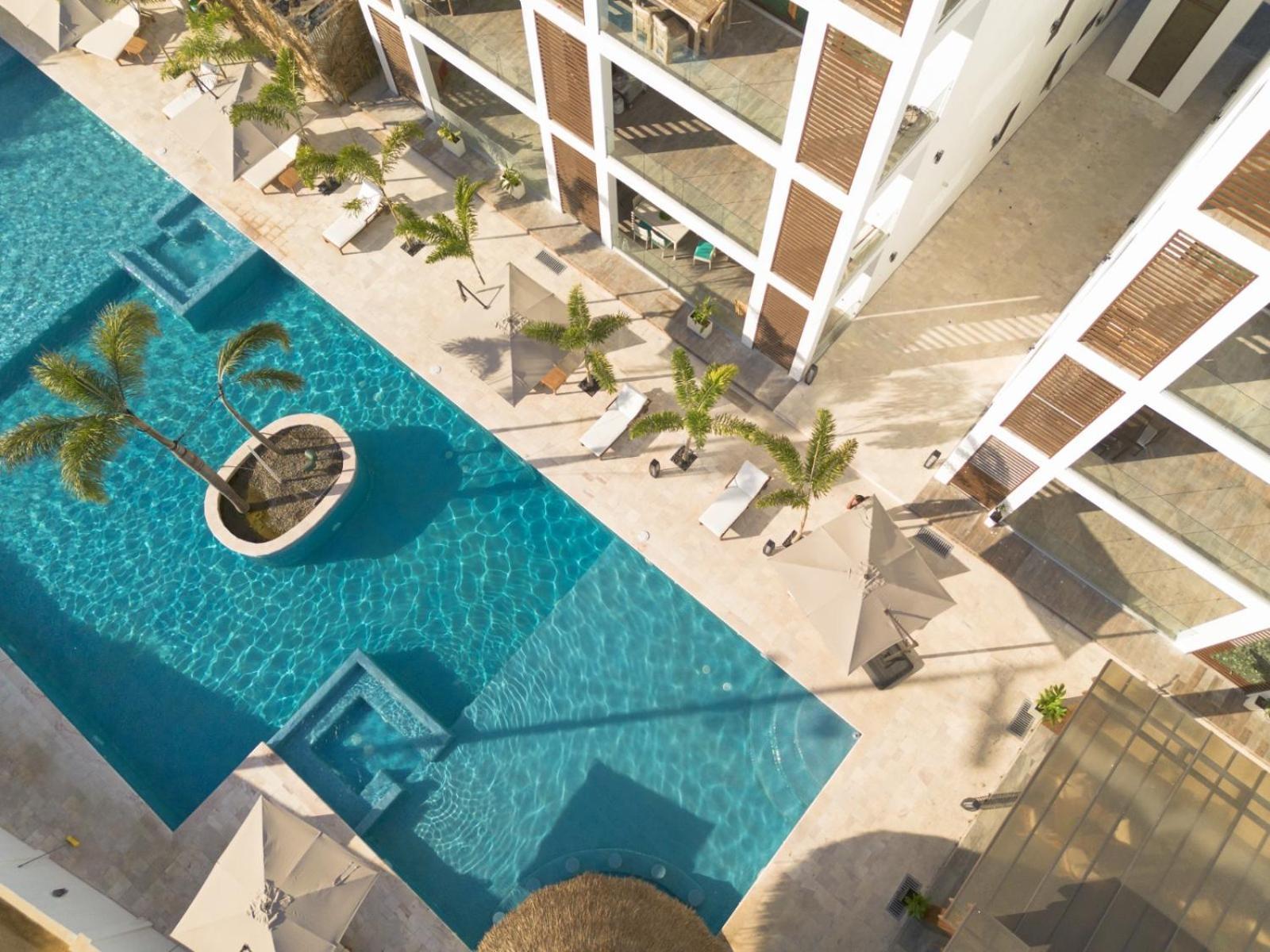 Acqua Di Mare Resort West Bay Exterior photo