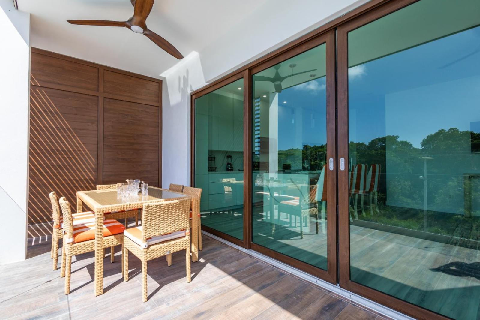 Acqua Di Mare Resort West Bay Exterior photo