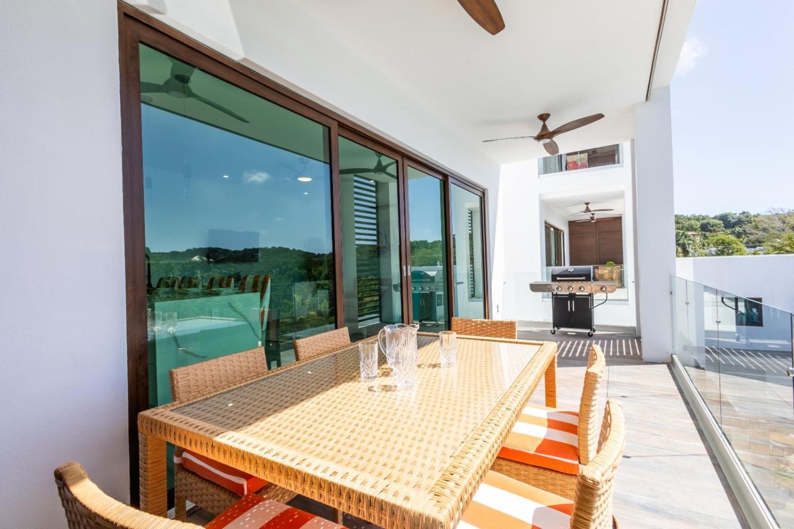 Acqua Di Mare Resort West Bay Exterior photo