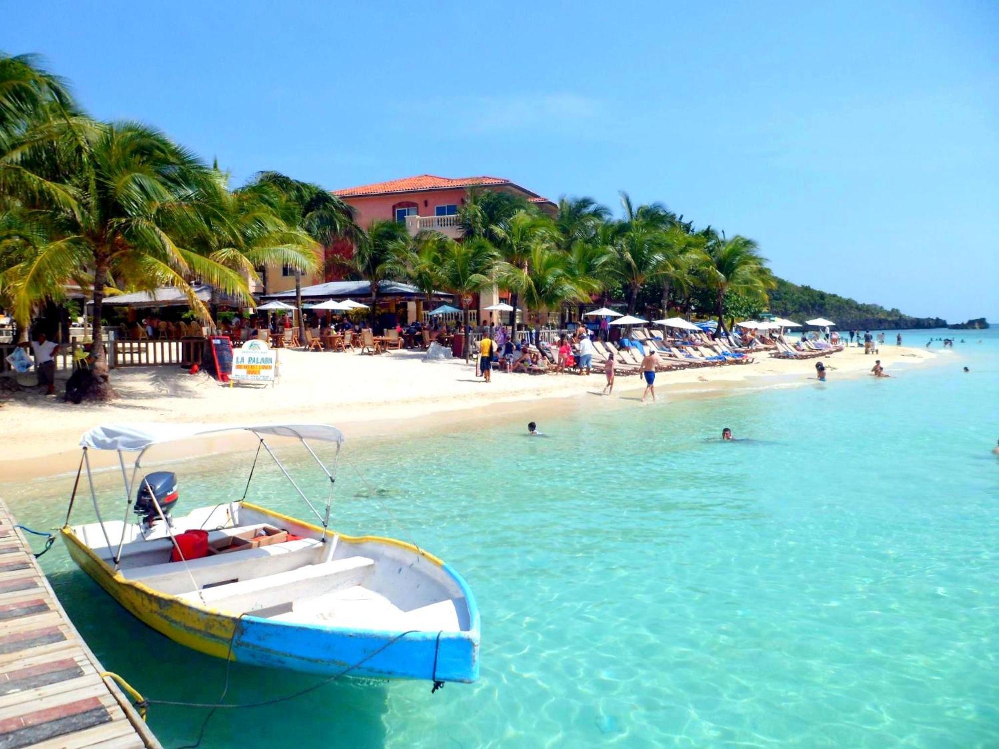 Acqua Di Mare Resort West Bay Exterior photo
